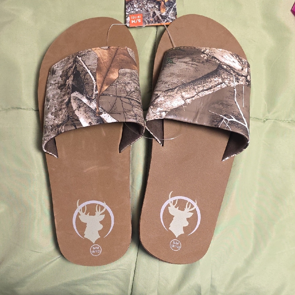 Realtree Men's Camo Slide Sandal, S/M (9-10)